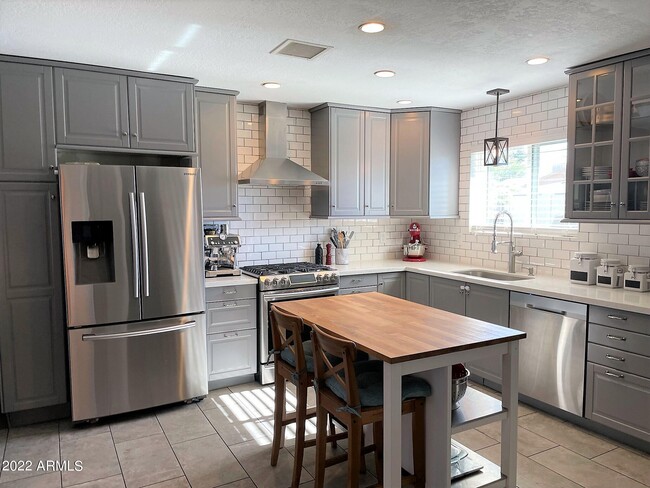 Photo - 3909 E Shaw Butte Dr