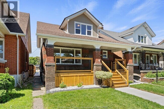 Photo - 1439 Benjamin Ave
