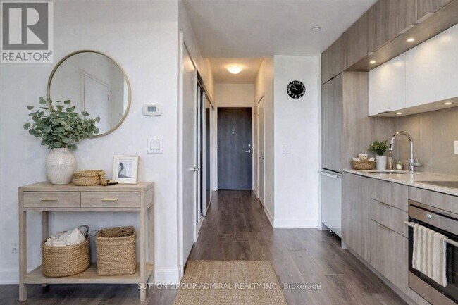 Photo - 170 Sumach St Unité 1311