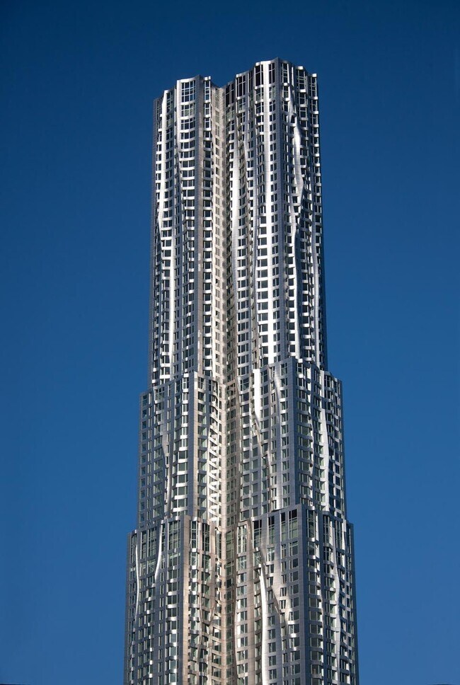 Building Photo - 8 Spruce