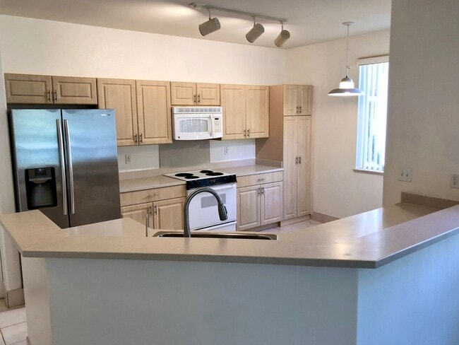 Photo - Large 2bd/2ba/2pkg in Terraces of Launani Valley