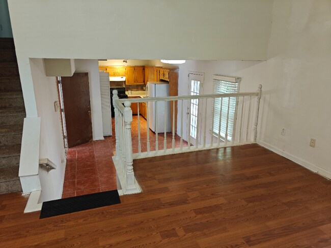 Photo - 1125 Memory Ln