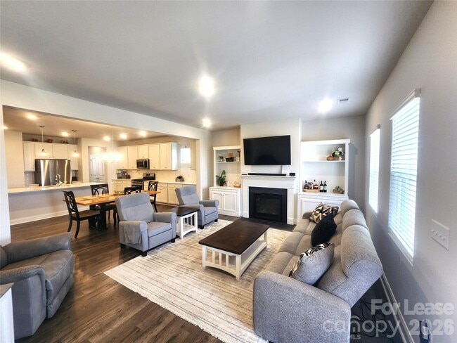 Photo - 4005 Puddle Pond Rd