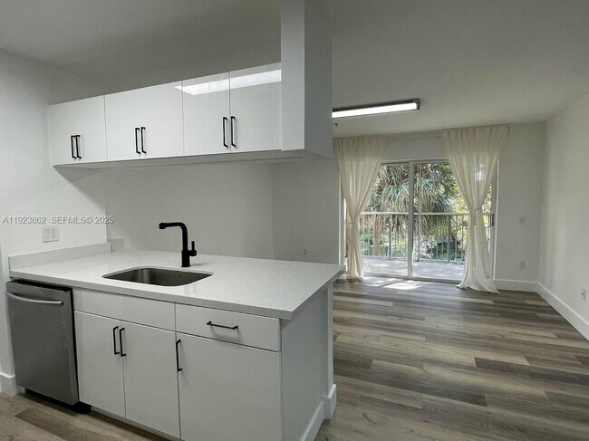 Photo - 440 S Park Rd Unidad 4-306