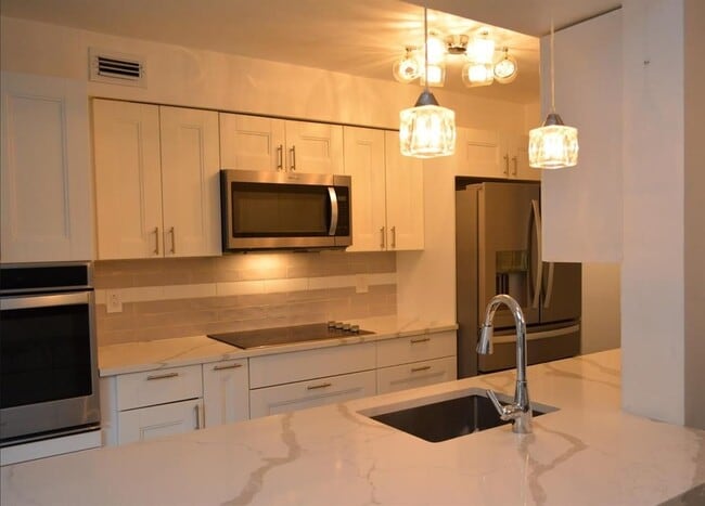 Photo - 992 NW 93rd Ave