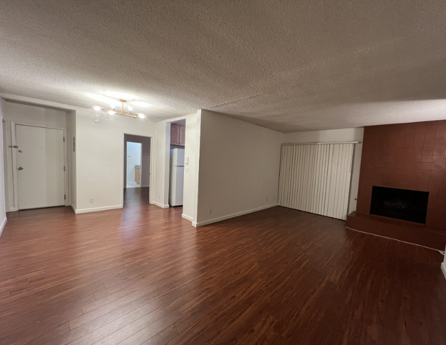 Photo - 1730 Barry Ave Apartment Unit 2