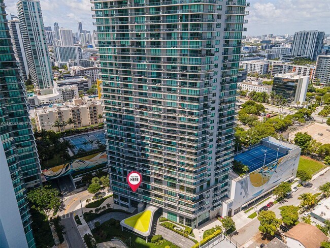 Photo - 501 NE 31st St Unidad 205