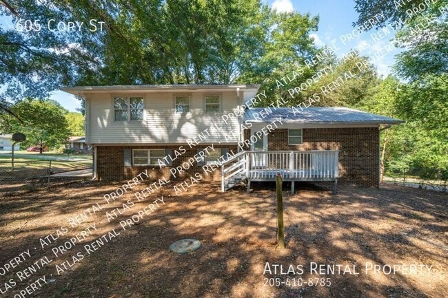 Photo - 605 Cory St