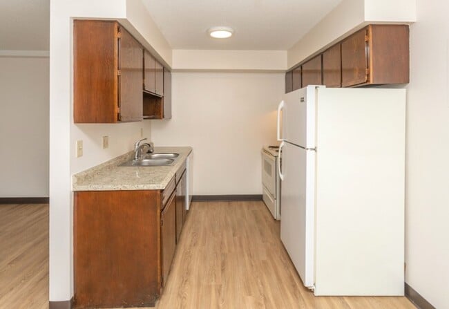 Rhode Island Chateau Apartments