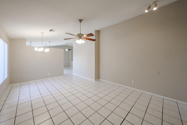 Photo - 3215 W Abraham Ln