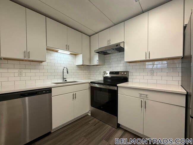 Building Photo - 53 Hill Rd Unit 510