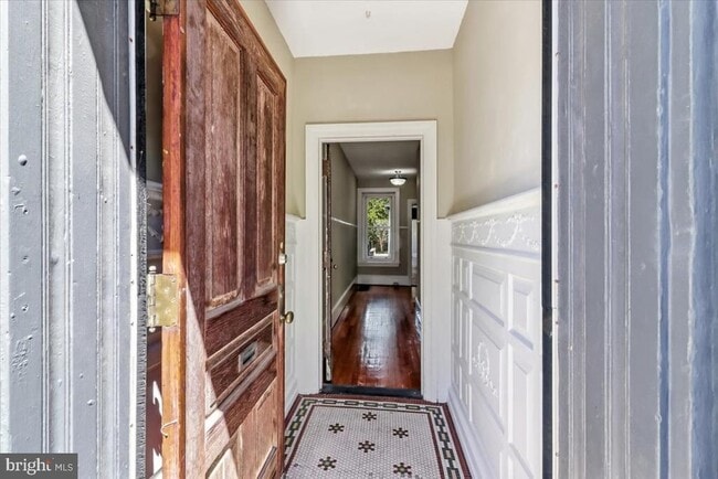 Photo - 138 Rector St
