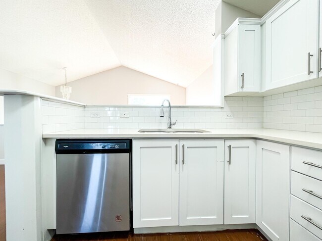 Photo - 70 Martinbrook Link NE