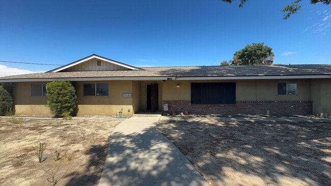 Building Photo - 3 Bedroom 2 Bath Country Home