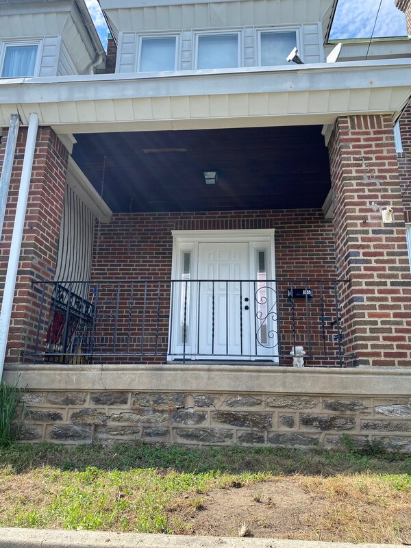 Photo - 556 Parker Ave House