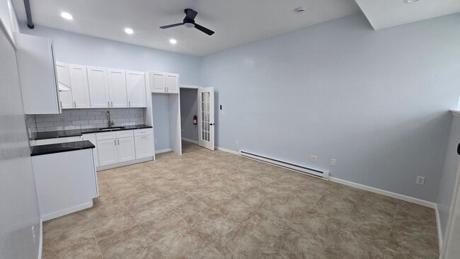 Photo - 657 W Main St Unit 1