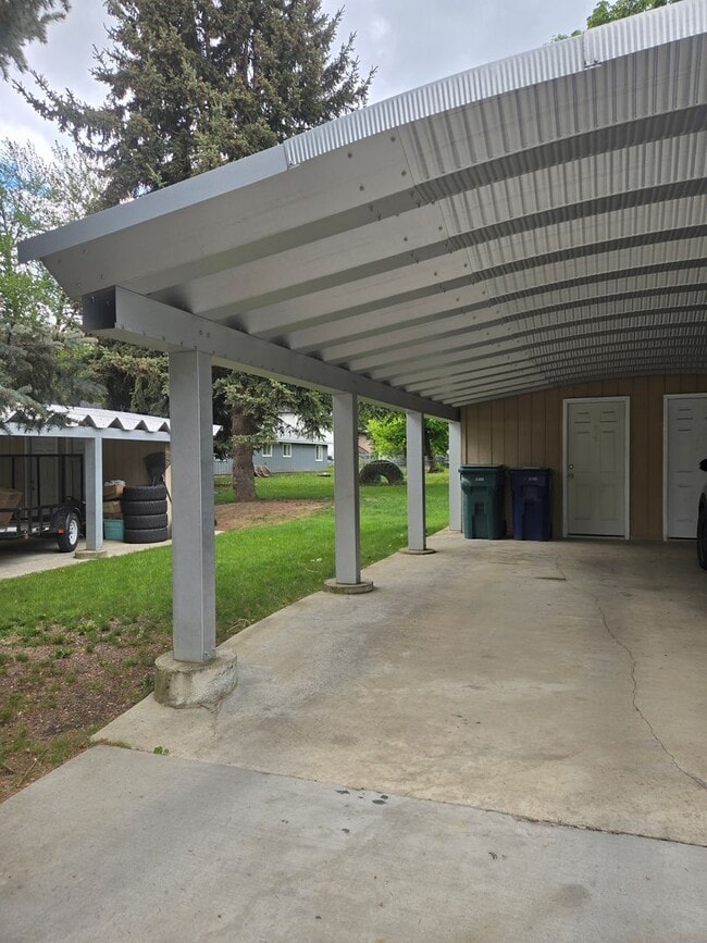 Photo - 1006-1008 E Gilbert Ave Unidad 1008
