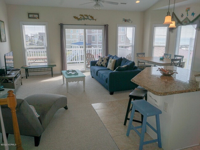 Photo - 402 Sea Star Cir