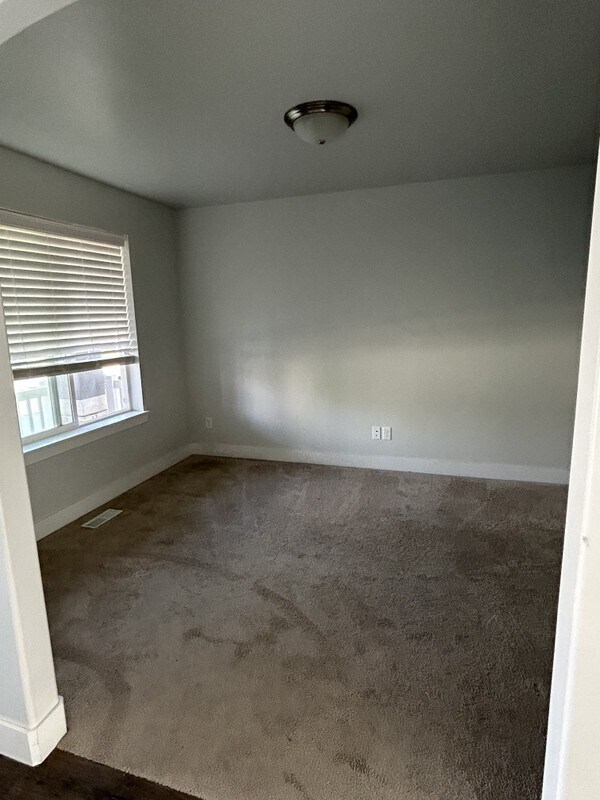 Photo - 221 N Stone Gate Dr