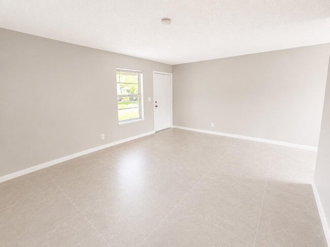 Photo - 1794 Juno Rd Unit 2