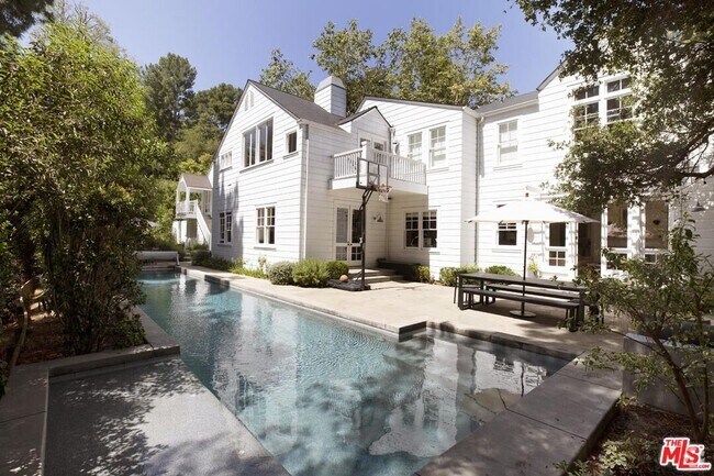 Building Photo - 2121 Trently Ln Rental