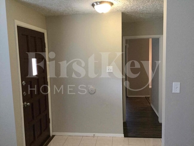 Photo - 5506 Maplegate Dr