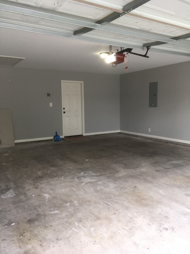Building Photo - 108 Smalley Rd Rental