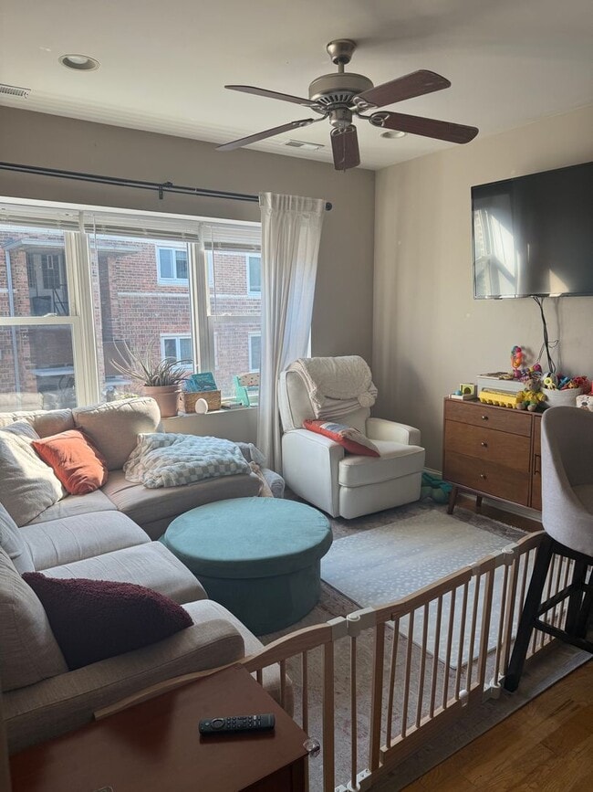 Photo - 3 Bedroom 2 Bath Spacious Condo
