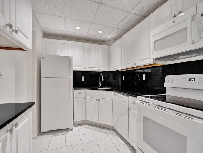 Photo - 3115 Oakland Shores Dr Unit E110