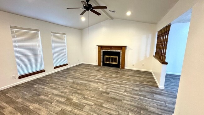 Photo - Comfortable & Convenient Living on Nightin...