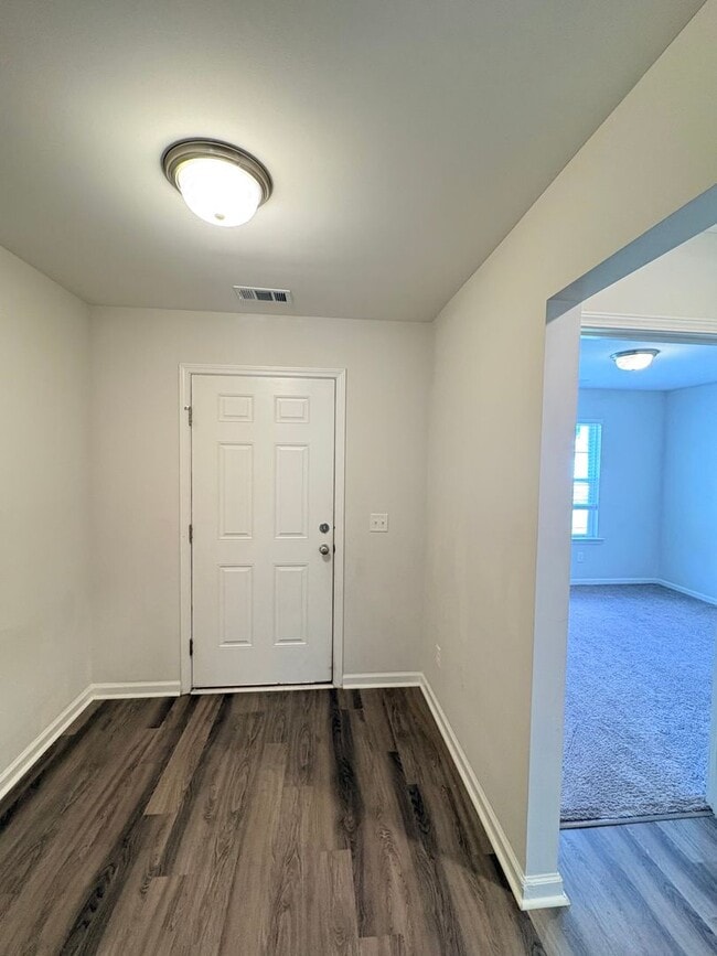 Photo - Welcome To Heritage New River Side
