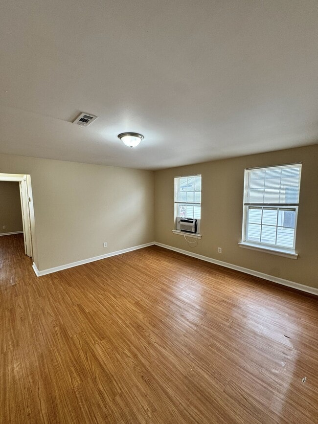 Photo - 302 Olive St Unit 202