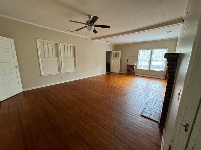 Photo - 6110 Burkhalter Rd