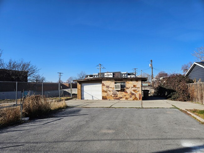 Photo - 316-317 S Vincent Ct Unit 316