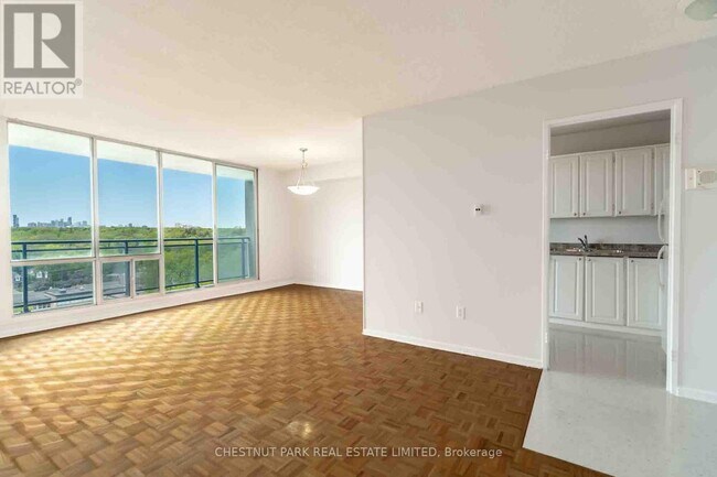Photo - 150 Lakeshore Rd W Unit 1412