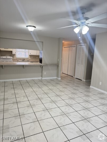 Building Photo - 3325 SE 15th Pl Unit 101 Rental