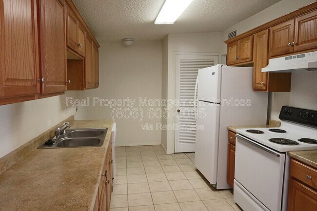 Photo - 2707 63rd St