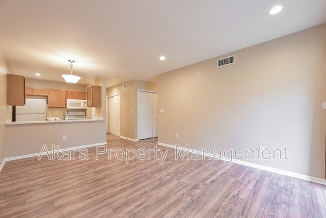 Photo - 407 S Memphis Way Unit Apt 203
