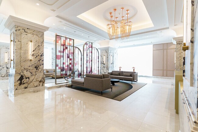 Photo - 10 Inn On The Pk Dr