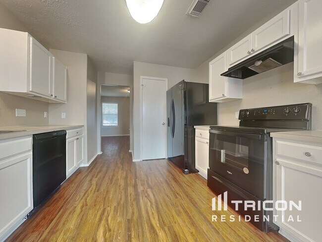 Photo - 16783 Fallen Timbers Dr