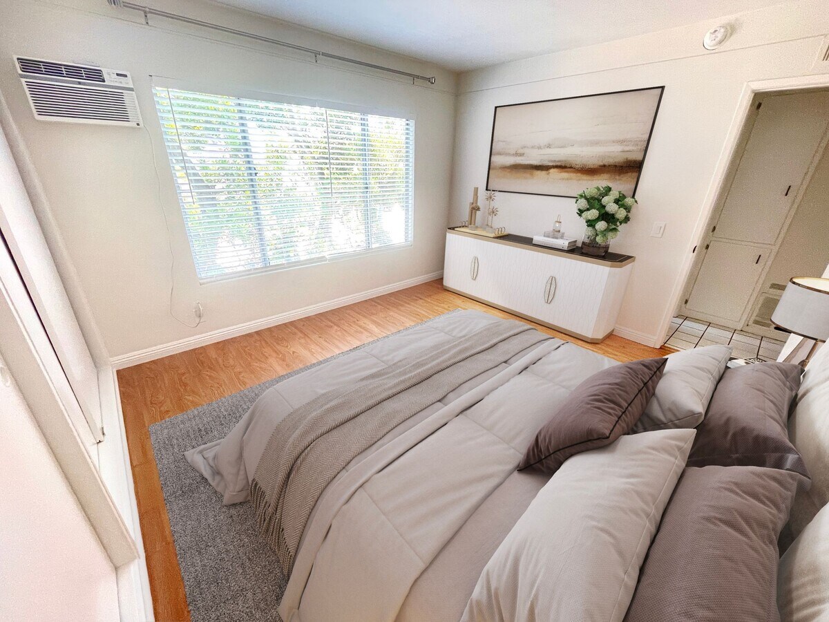 Photo - 11980 Walnut Ln