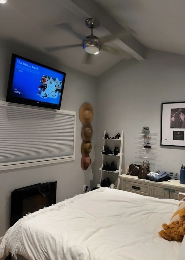 Photo - Gorgeous Updated 2 Bedroom, 2 bath condo For Rent in Pleasanton.