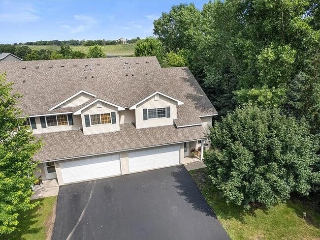 Photo - 158 Bridgewater Trl