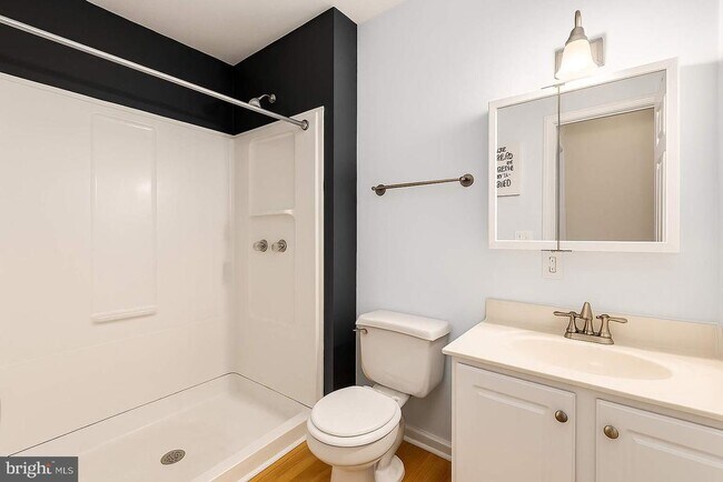 Photo - 18300 Streamside Dr Unit 304