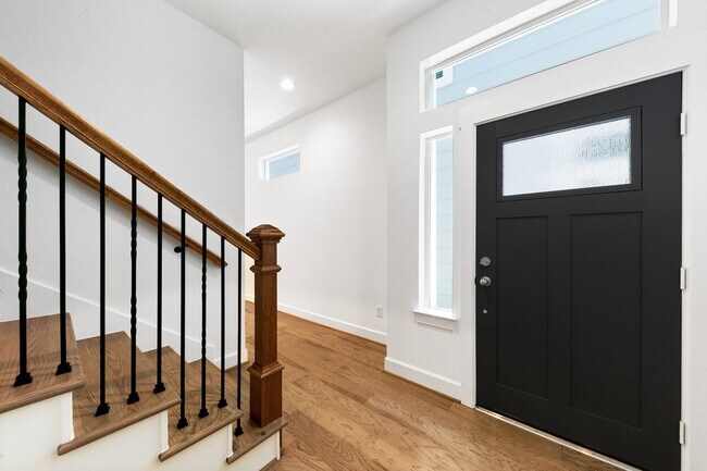 Photo - 1127 E 23rd St