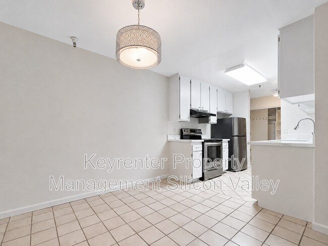 Photo - 400 Ortega Ave Unit 211
