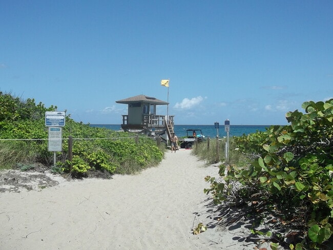 Photo - 951 De Soto Rd Unidad 427