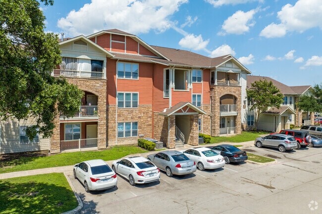 Primary - San Juan Square II