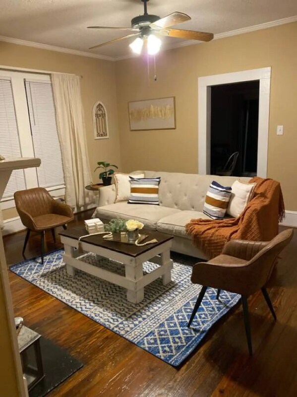 Photo - 320 Hillandale St NE