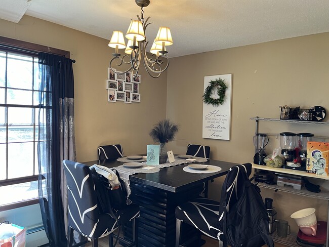 Photo - 805 Smetana Rd